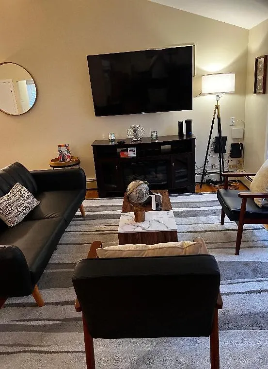 Chic Modern 2 Bed Apt Close To Jfk New York